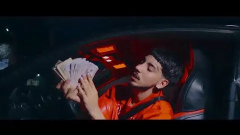 BLUE B -  10 CRIBS (OFFICIAL VIDEO)